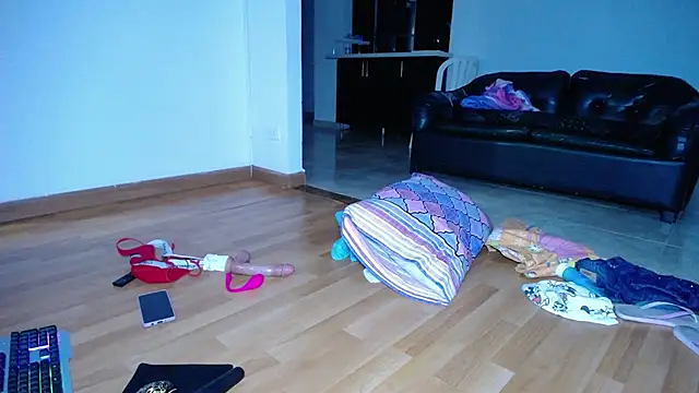 tiffany__pink webcam