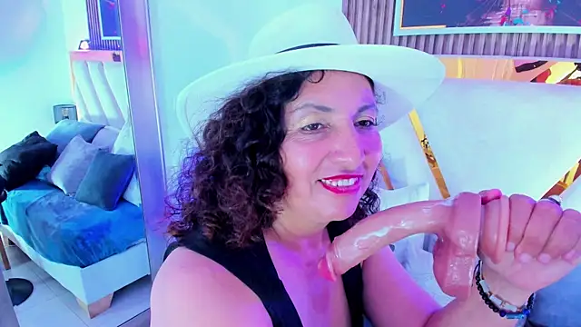 Luna_Naughty1 webcam