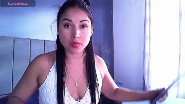 Sweet-Angie webcam