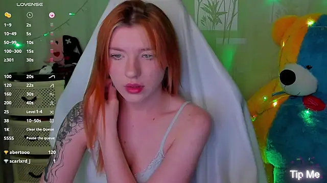 MeganNewCat webcam