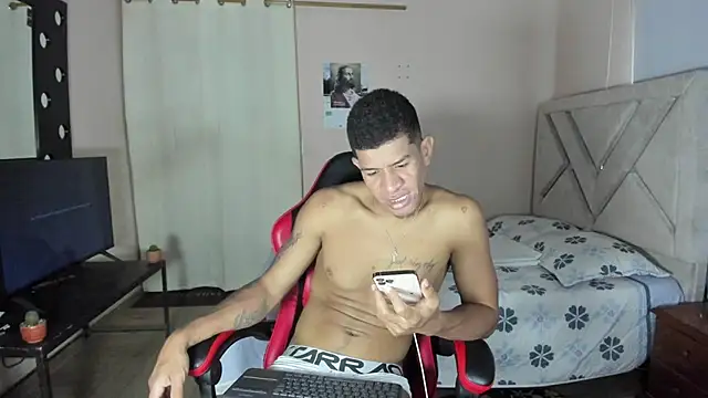 Toptony22 webcam