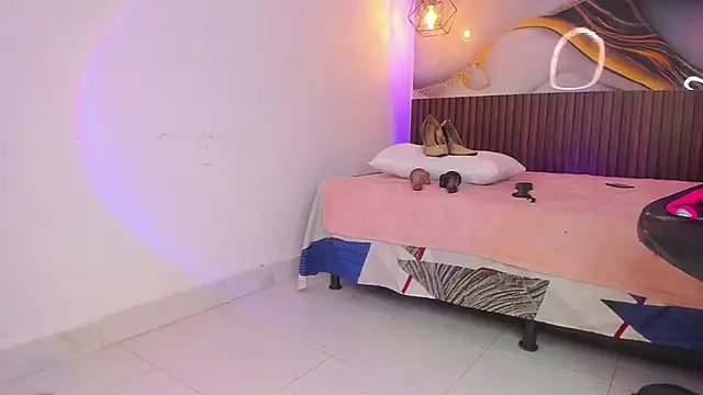 ReneePaz webcam
