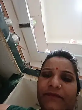 Cut_rani64 webcam