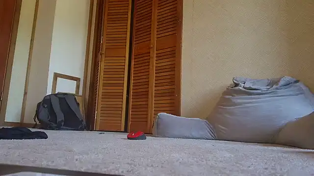 cashmasterzobistone webcam