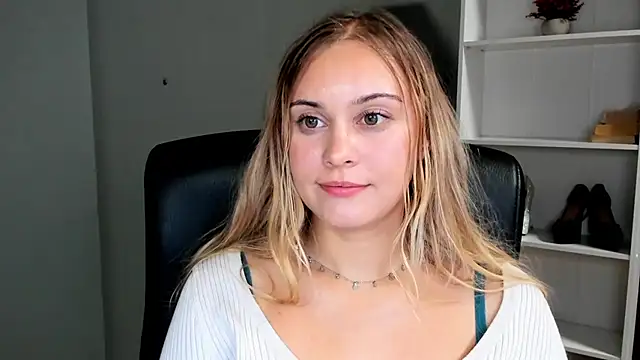 kitty_valeria webcam