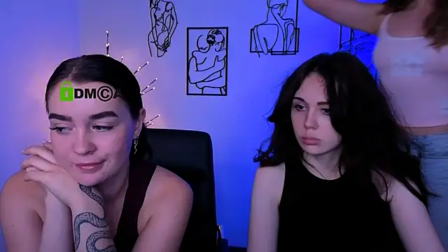 riley_sanders webcam