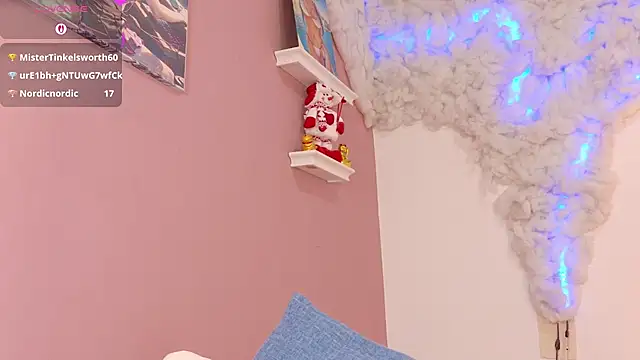 mia_gold_ webcam