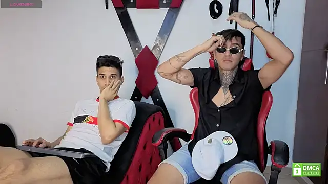 EliteBoysLive webcam