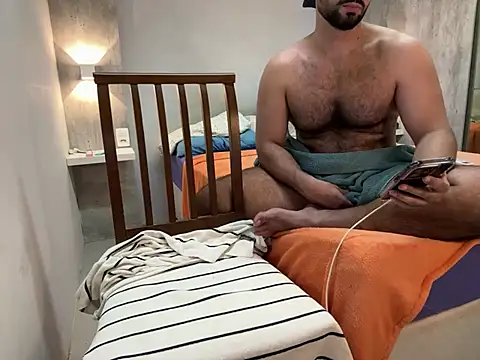 CasadoLutadorBigStuds webcam