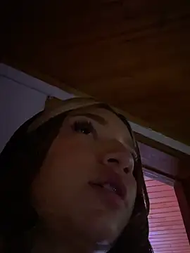 Isabella18_pink webcam