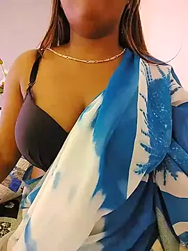 LoveLy-Soneya webcam