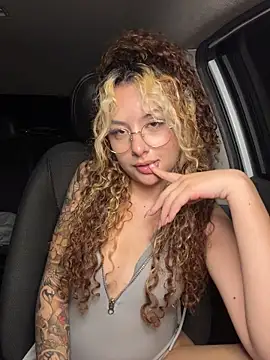 joyce-fire (F young) - Fingers in my pussy✌🏻 🌸
