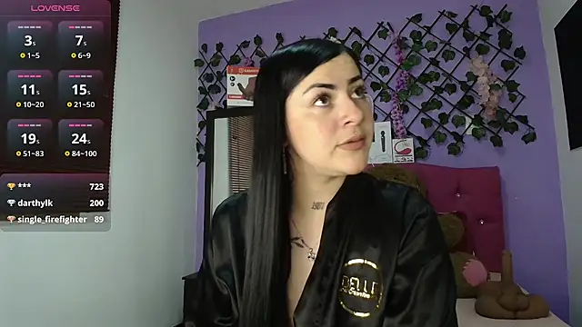 Emmie_Hot webcam