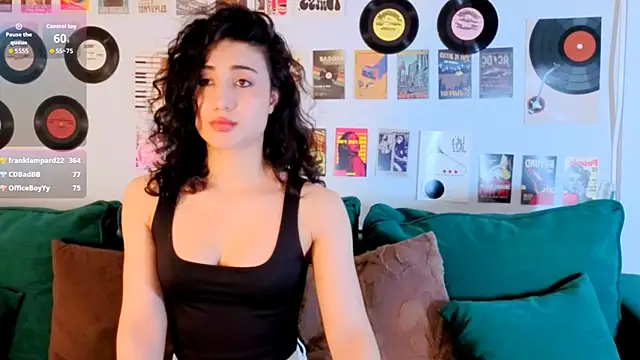 Maya_Rogerss webcam