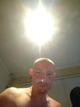 piercingpik webcam