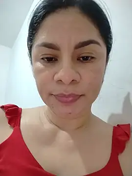 luna_pinky webcam