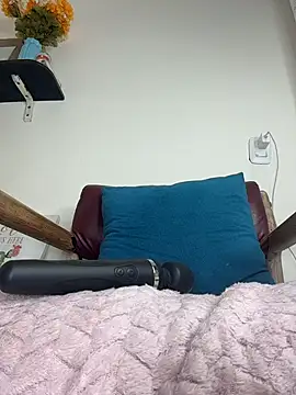LilaRvsh webcam