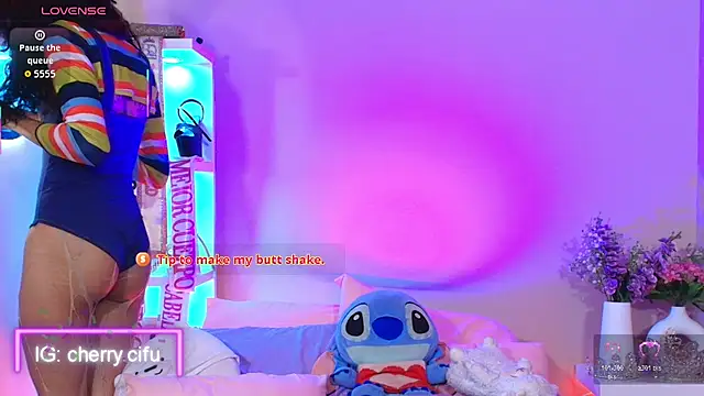 CherrySeraphine1 webcam
