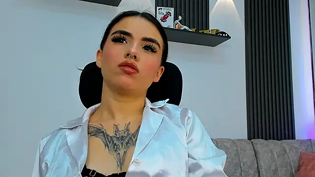 isabella_hv webcam
