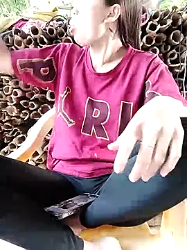 MiuMiu-Babyy webcam