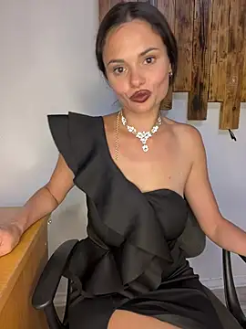 Julie_Tiff webcam