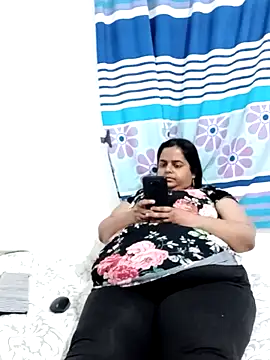 SusanaEshwar webcam