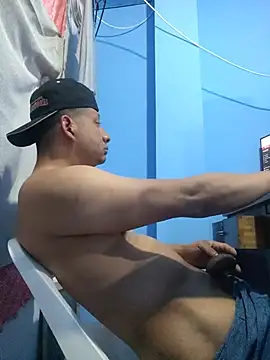 themorenofit08 webcam
