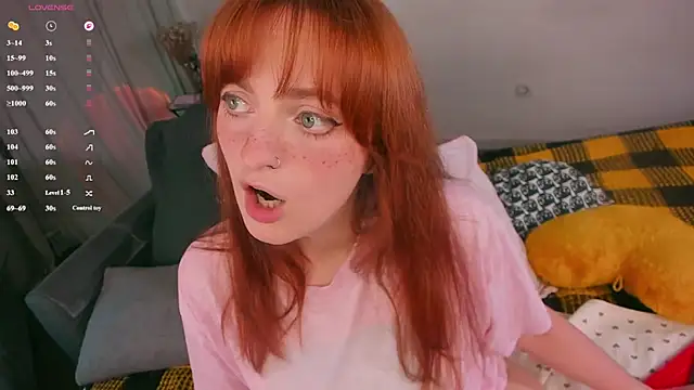 Alice_CutePerv webcam