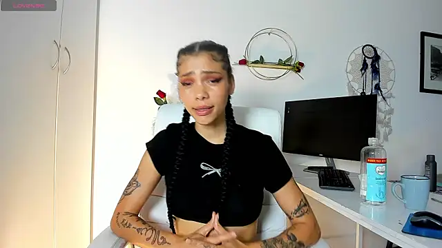 TattoedLexi_ webcam