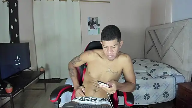 Toptony22 webcam