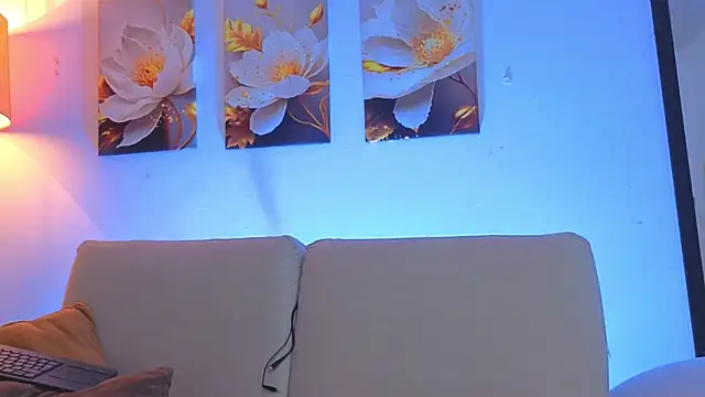 Viioletcollins webcam