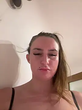 TwojaMary69 webcam