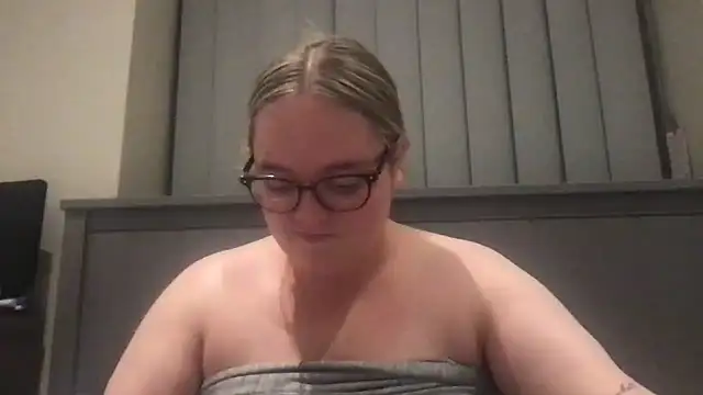 honeyyy24 webcam
