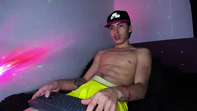 HeellBoy_ webcam