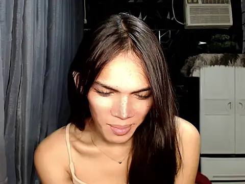GORGEOUS_CARMEE webcam