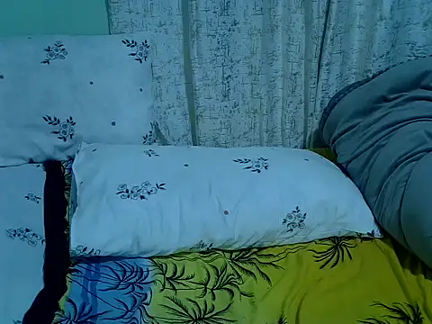Prettybootty webcam