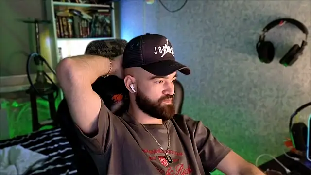 _Serious_Man webcam