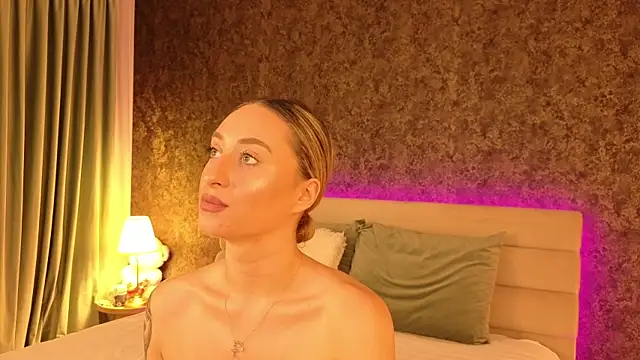 ChloeBelleX webcam