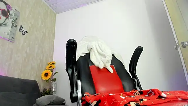 anna_moon11 live cam on StripChat