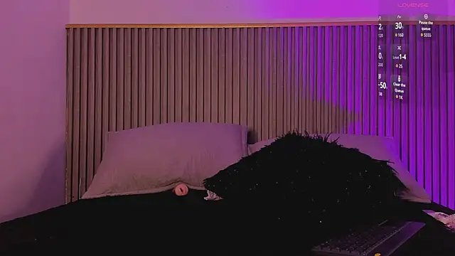 ashvalentine_ webcam