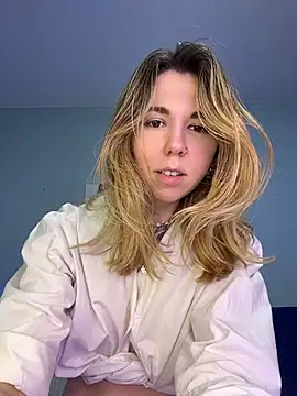 KiraGhostFlame webcam