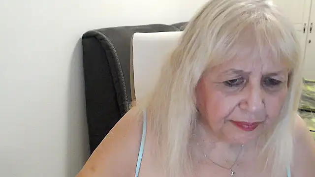 SusiLifeXXX live cam on StripChat