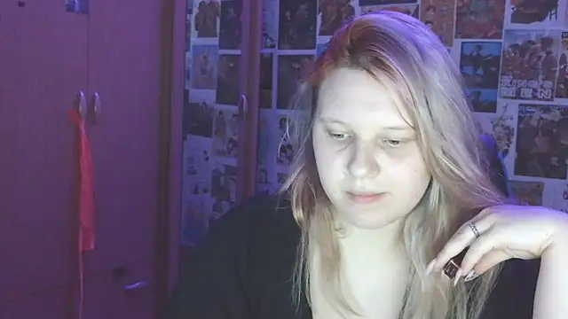 FoxPlayXX live cam on StripChat