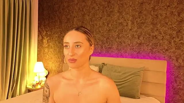 ChloeBelleX
