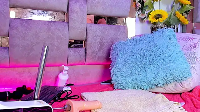 Natasha-Adams webcam