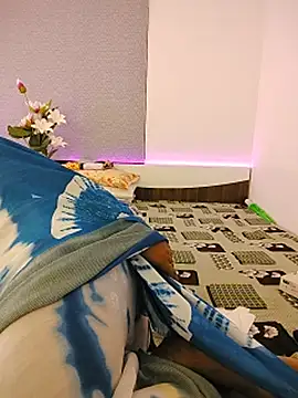 LoveLy-Soneya webcam