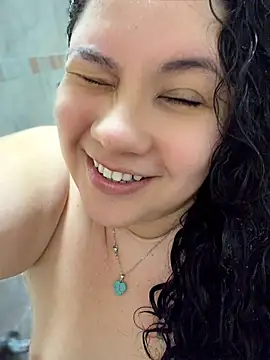 CurlyMilf_Vannexxxa live cam
