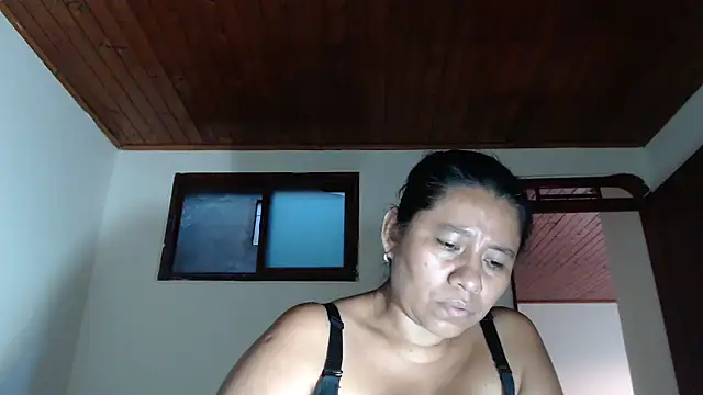 adrixxx38 webcam