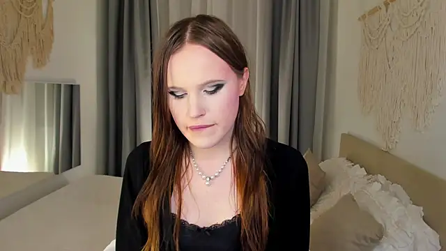 EffieMinki webcam