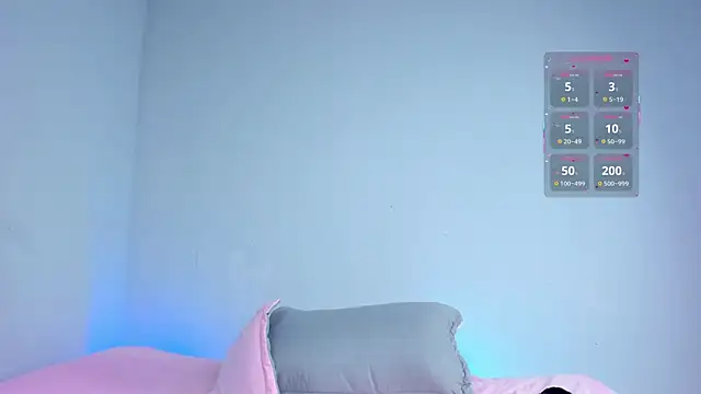 CURVY_EBONY_MILF webcam